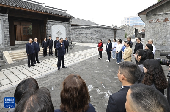 习近平在安徽考察时强调 发挥多重国家发展战略叠加优势 奋力谱写中国式现代化安徽篇章